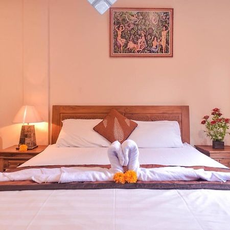 Kamar Suci House Hotel Ubud Exterior foto